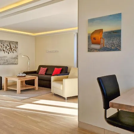Garden Suite Apartment *